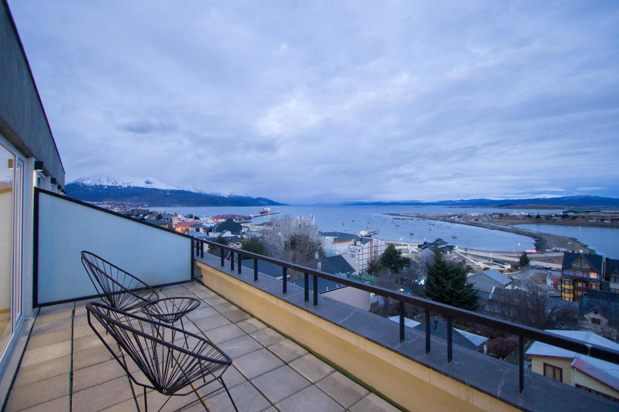 Pacífico Apartamentos Ushuaia Bagian luar foto